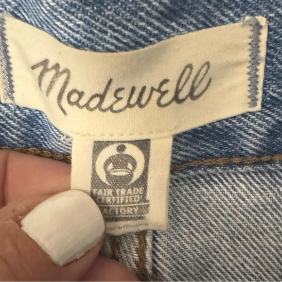 Madewell Relaxed Denim Button Fly Shorts Size 29 - Picture 3 of 5